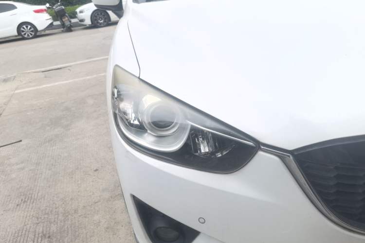 Used Mazda CX-5 2013 2.5L Automatic 4x4 Luxury Version Right Front Headlight