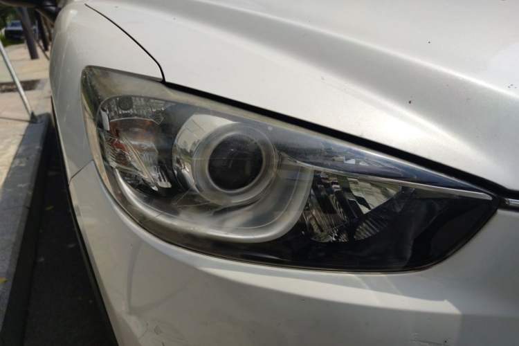 Used Mazda CX-5 2013 2.0L Automatic Two-Wheel Drive Comfort Version Right Front Headlight