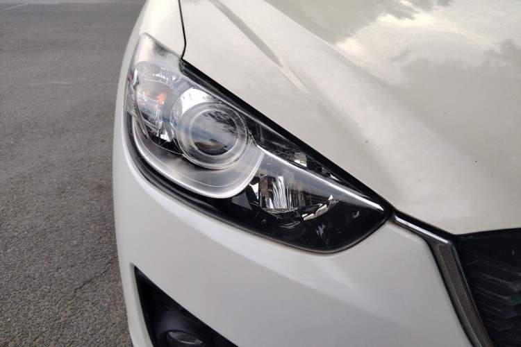 Used Mazda CX-5 2013 2.0L Automatic Two-Wheel Drive Comfort Version Right Front Headlight