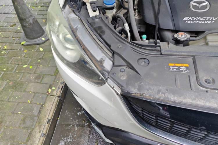 Used Mazda CX-5 2013 2.5L Automatic 4x4 Luxury Version Right Front Headlight