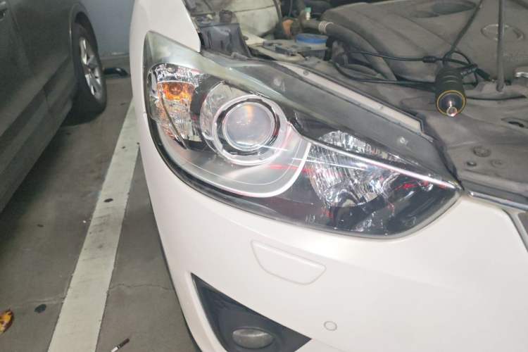 Used Mazda CX-5 2013 2.0L Automatic 4x4 Prestige Edition Right Front Headlight
