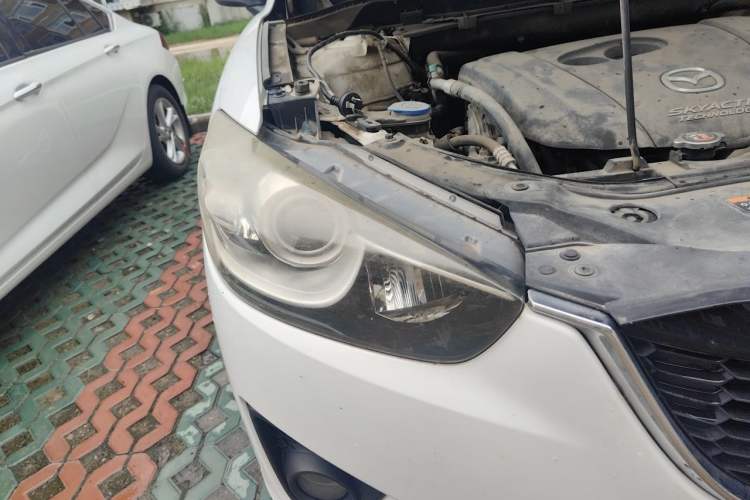 Used Mazda CX-5 2013 2.0L Manual Two-Wheel Drive Comfort Version Right Front Headlight