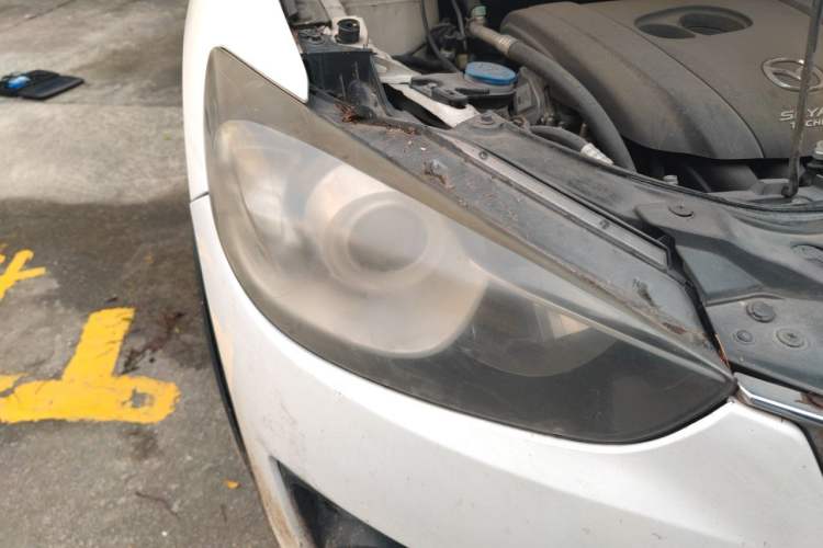 Used Mazda CX-5 2013 2.0L Automatic Two-Wheel Drive Comfort Version Right Front Headlight