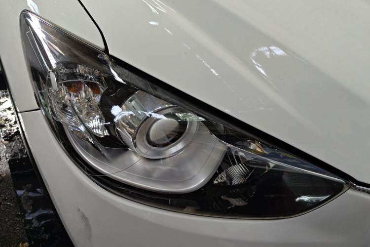 Used Mazda CX-5 2013 2.5L Automatic 4x4 Luxury Version Right Front Headlight
