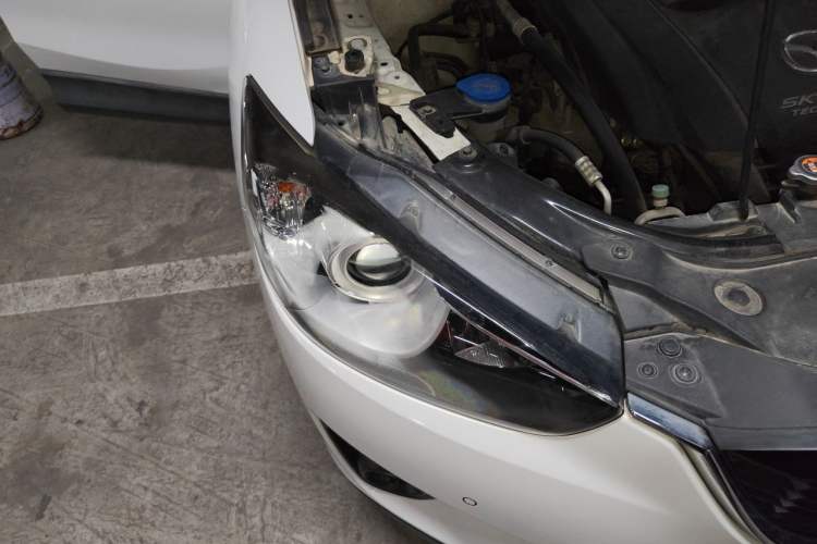 Used Mazda CX-5 2013 2.0L Automatic 4x4 Elite Version Right Front Headlight