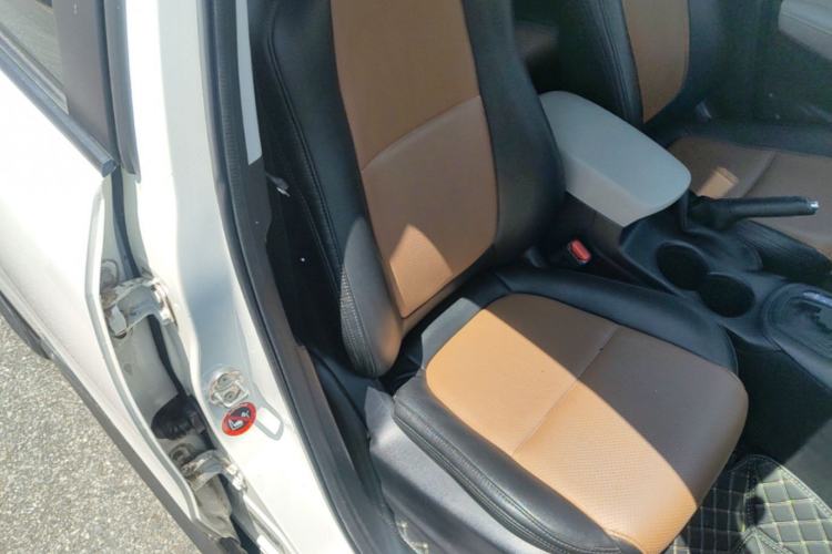 Used Mazda CX-5 2013 2.0L Automatic Two-Wheel Drive Comfort Version Right Front Seat