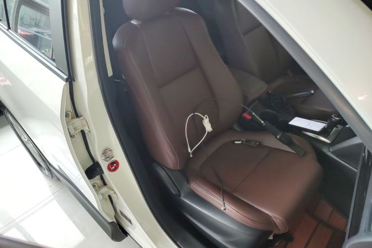Used Mazda CX-5 2013 2.0L Automatic Two-Wheel Drive Comfort Version Right Front Seat