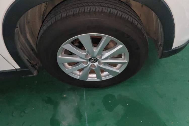 Used Mazda CX-5 2013 2.0L Automatic 4x4 Prestige Edition Right Front Wheel Hub