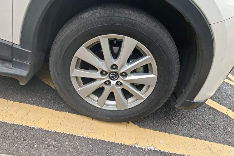 Used Mazda CX-5 2013 2.0L Automatic Two-Wheel Drive Comfort Version Right Front Wheel Hub