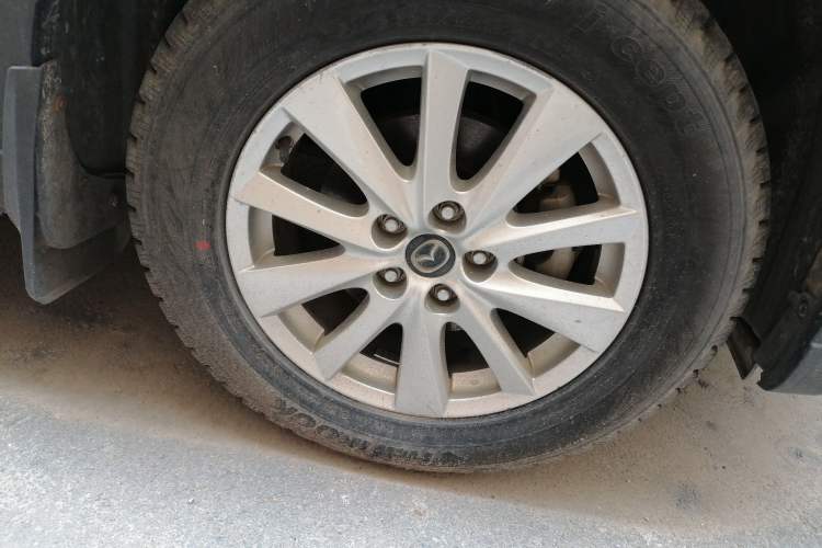 Used Mazda CX-5 2013 2.0L Automatic Two-Wheel Drive Comfort Version Right Front Wheel Hub