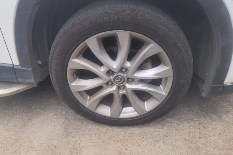 Used Mazda CX-5 2013 2.5L Automatic 4x4 Luxury Version Right Front Wheel Hub