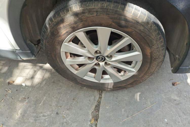 Used Mazda CX-5 2013 2.0L Automatic Two-Wheel Drive Comfort Version Right Front Wheel Hub