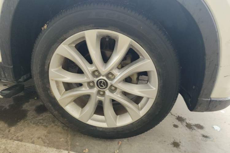 Used Mazda CX-5 2013 2.5L Automatic 4x4 Luxury Version Right Front Wheel Hub