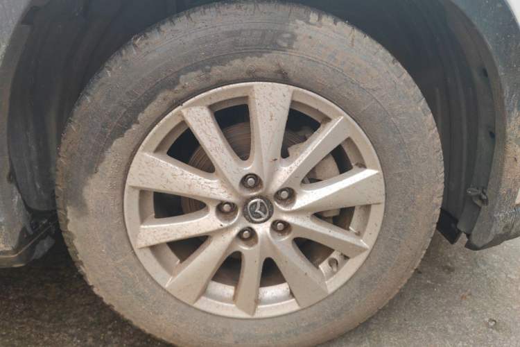 Used Mazda CX-5 2013 2.0L Automatic Two-Wheel Drive Comfort Version Right Front Wheel Hub