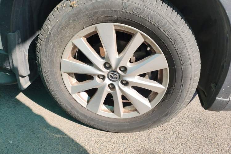 Used Mazda CX-5 2013 2.0L Manual Two-Wheel Drive Comfort Version Right Front Wheel Hub