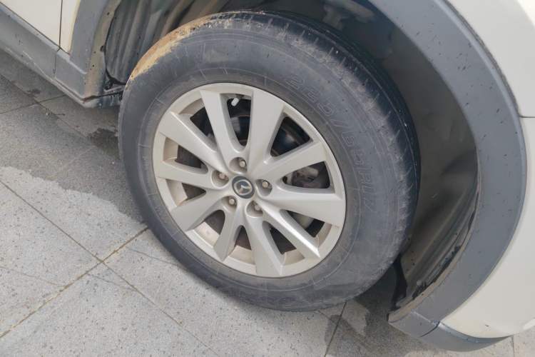 Used Mazda CX-5 2013 2.0L Automatic Two-Wheel Drive Comfort Version Right Front Wheel Hub