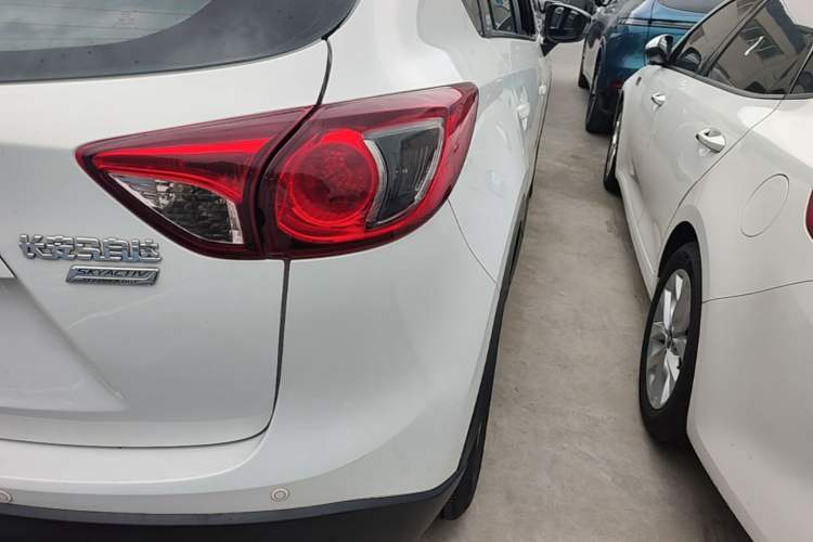 Used Mazda CX-5 2013 2.0L Automatic Two-Wheel Drive Comfort Version Right Rear Taillight