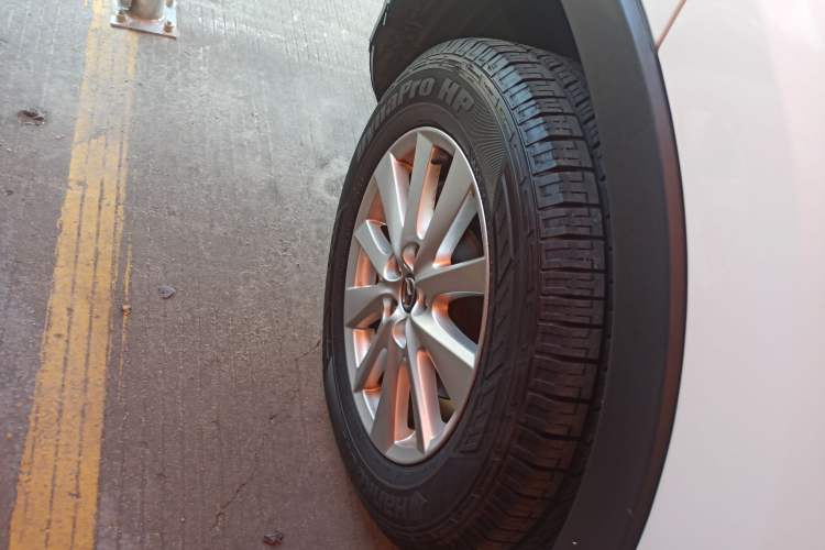 Used Mazda CX-5 2013 2.0L Automatic Two-Wheel Drive Comfort Version Right Rear Wheel Hub