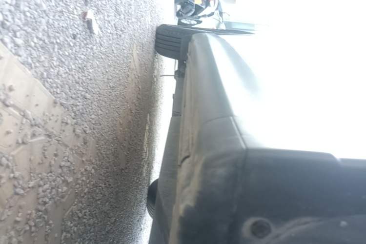 Used Mazda CX-5 2013 2.0L Automatic Two-Wheel Drive Comfort Version Right Side Sill