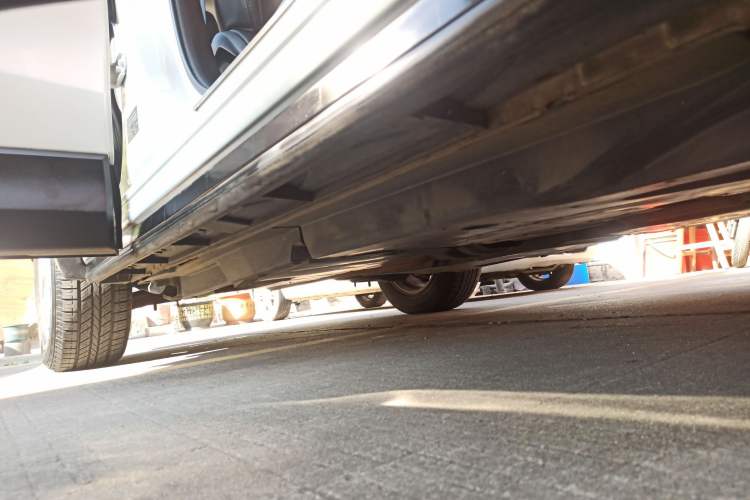 Used Mazda CX-5 2013 2.0L Automatic Two-Wheel Drive Comfort Version Right Side Sill
