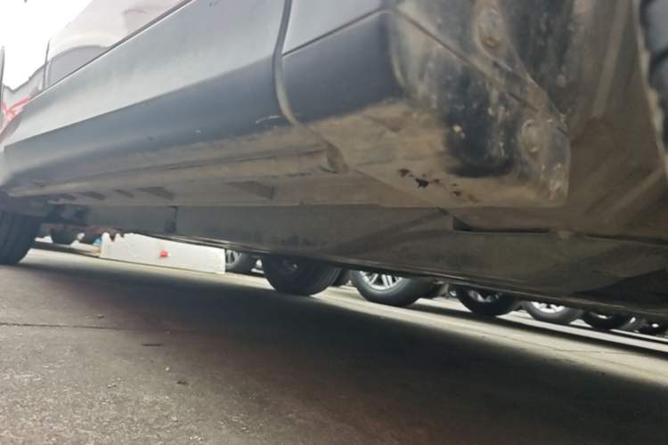 Used Mazda CX-5 2013 2.0L Automatic 4x4 Prestige Edition Right Side Sill