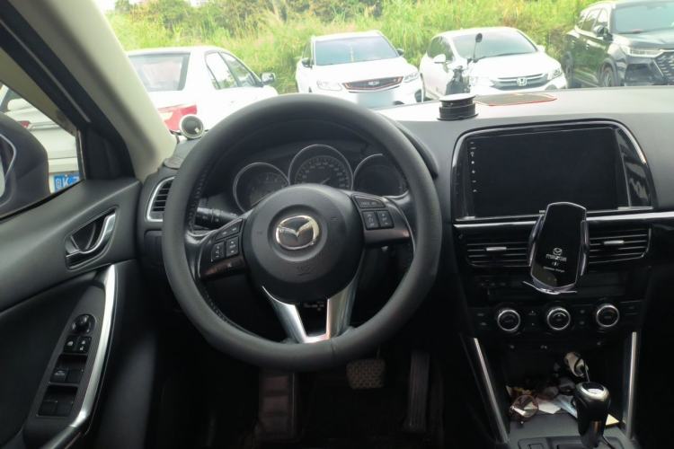 Used Mazda CX-5 2013 2.5L Automatic 4x4 Luxury Version Steering Wheel