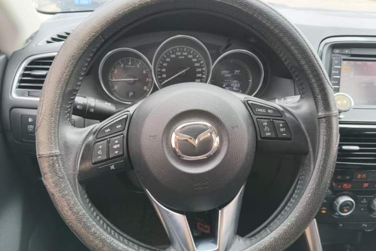 Used Mazda CX-5 2013 2.5L Automatic 4x4 Luxury Version Steering Wheel