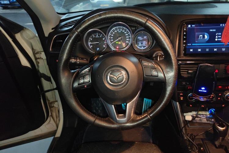 Used Mazda CX-5 2013 2.5L Automatic 4x4 Luxury Version Steering Wheel
