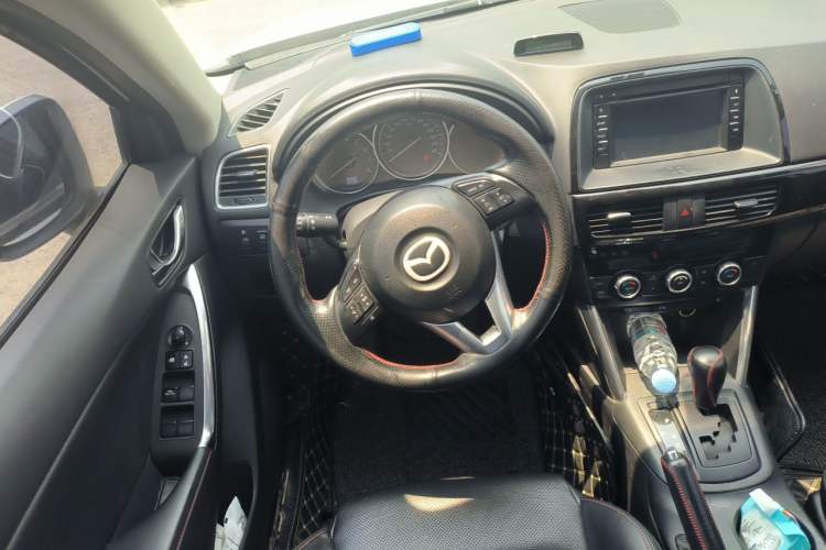 Used Mazda CX-5 2013 2.5L Automatic 4x4 Luxury Version Steering Wheel