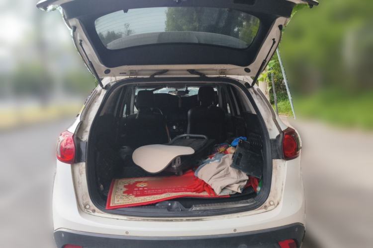 Used Mazda CX-5 2013 2.5L Automatic 4x4 Luxury Version Trunk