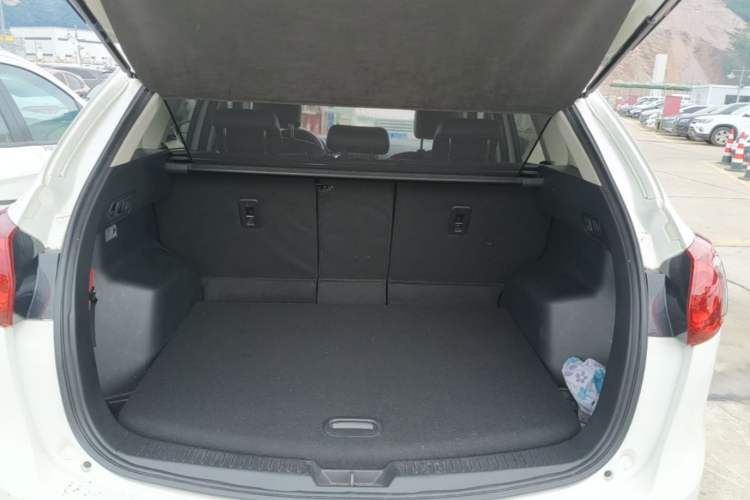 Used Mazda CX-5 2013 2.5L Automatic 4x4 Luxury Version Trunk