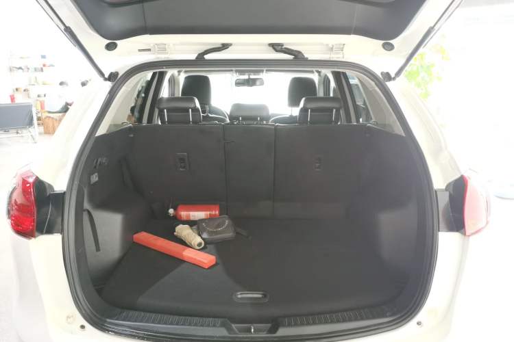 Used Mazda CX-5 2013 2.5L Automatic 4x4 Luxury Version Trunk