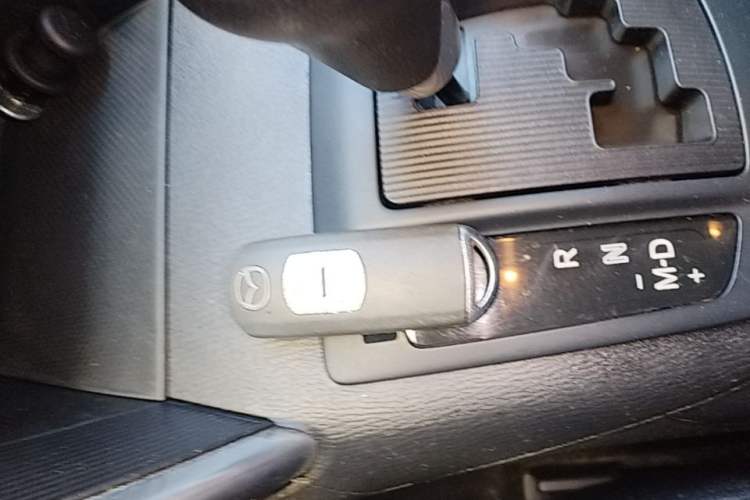 Used Mazda CX-5 2013 2.0L Automatic Two-Wheel Drive Comfort Version Vehicle Key