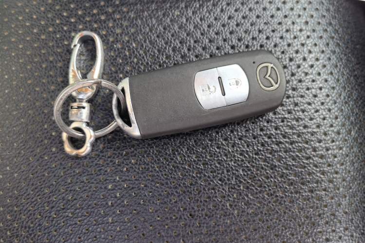 Used Mazda CX-5 2013 2.0L Automatic Two-Wheel Drive Comfort Version Vehicle Key