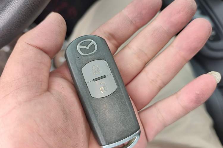 Used Mazda CX-5 2013 2.0L Automatic Two-Wheel Drive Comfort Version Vehicle Key