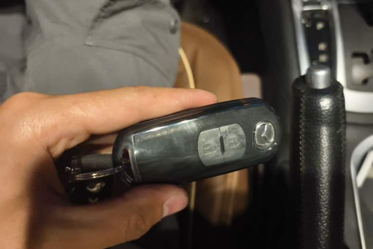 Used Mazda CX-5 2013 2.0L Automatic Two-Wheel Drive Comfort Version Vehicle Key
