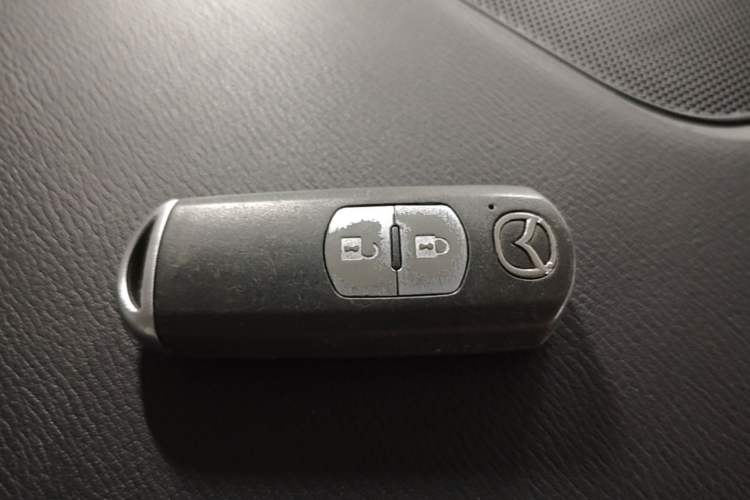 Used Mazda CX-5 2013 2.5L Automatic 4x4 Luxury Version Vehicle Key