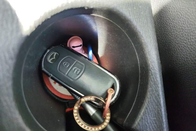 Used Mazda CX-5 2013 2.0L Automatic Two-Wheel Drive Comfort Version Vehicle Key