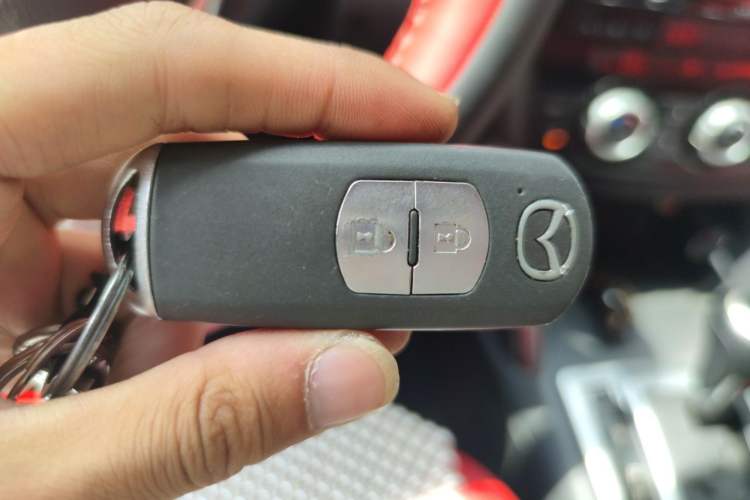 Used Mazda CX-5 2013 2.0L Automatic Two-Wheel Drive Comfort Version Vehicle Key