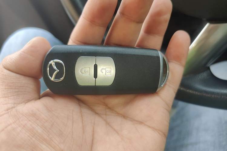 Used Mazda CX-5 2013 2.0L Automatic Two-Wheel Drive Comfort Version Vehicle Key