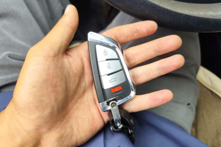 Used Mazda CX-5 2013 2.0L Automatic Two-Wheel Drive Comfort Version Vehicle Key