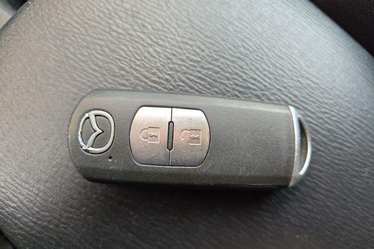 Used Mazda CX-5 2013 2.5L Automatic 4x4 Luxury Version Vehicle Key