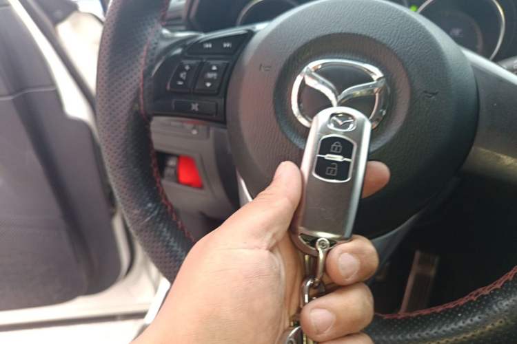 Used Mazda CX-5 2013 2.0L Automatic Two-Wheel Drive Comfort Version Vehicle Key
