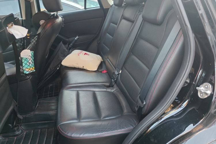 Used Mazda CX-5 2014 2.0L Automatic Two-Wheel Drive Urban Version Left Rear Seat