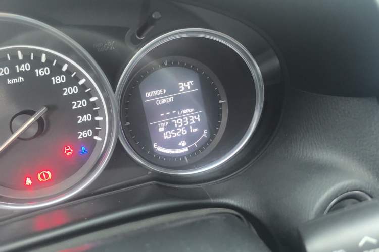 Used Mazda CX-5 2014 2.0L Automatic Two-Wheel Drive Urban Version Odometer Close Up