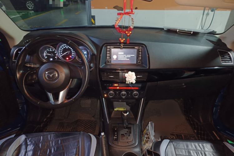 Used Mazda CX-5 2014 2.0L Automatic Two-Wheel Drive Urban Version Center Console