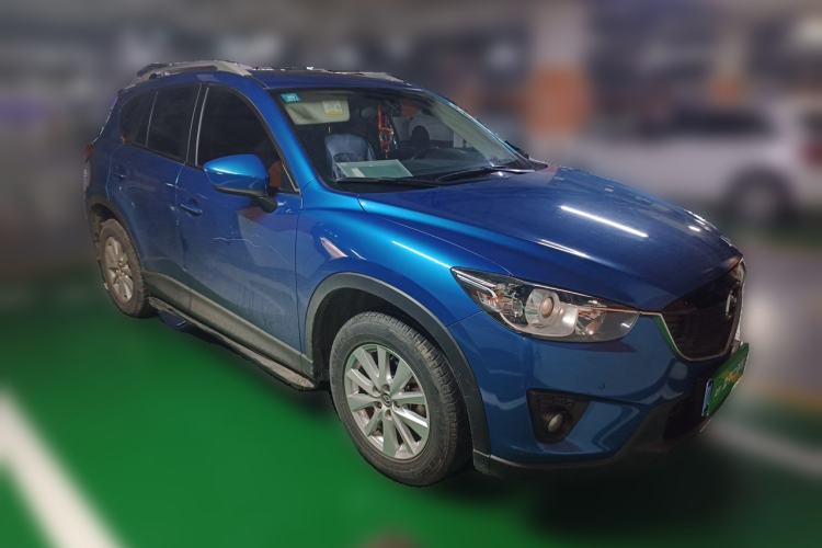 Used Mazda CX-5 2014 2.0L Automatic Two-Wheel Drive Urban Version Front Right 45 Deg