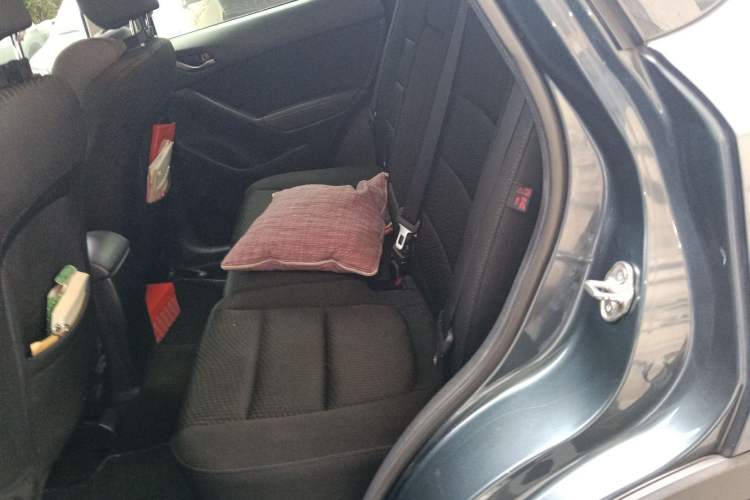 Used Mazda CX-5 2014 2.0L Automatic Two-Wheel Drive Urban Version Left Rear Seat