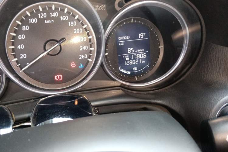 Used Mazda CX-5 2014 2.0L Automatic Two-Wheel Drive Urban Version Odometer Close Up