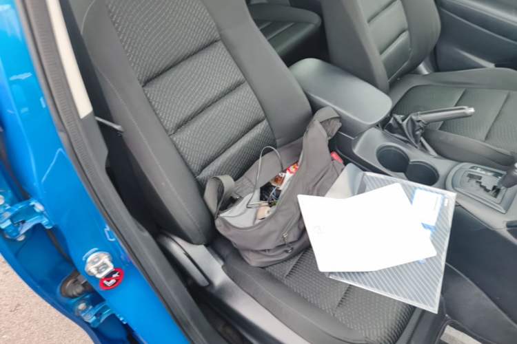 Used Mazda CX-5 2014 2.0L Automatic Two-Wheel Drive Urban Version Right Front Seat